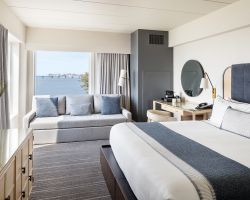 Waterview King
